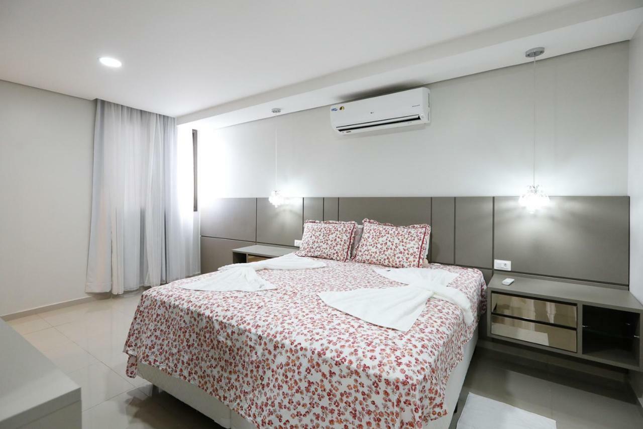 Foz Cobertura 3 Suites E Foz Apartamento 2 Suites ฟอสดูอีกวาซู ภายนอก รูปภาพ